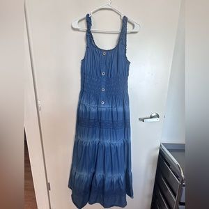 Sleeveless slimming maxi jean dress
